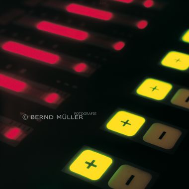 Lichter Reigen; Maschinensteuerung