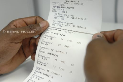 Reportage mobile lab southafrica / Fraunhofer IBMT