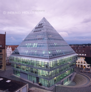 Energieeffizientes Bauen - Energy-saving building practice