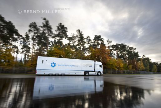 (c) Labor der Zukunft